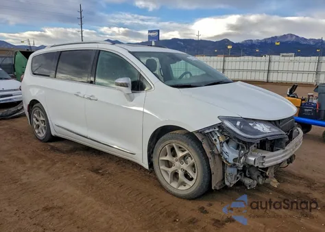 2017 Chrysler Pacifica Limited z USA, uszkodzony, nr VIN 2C4RC1GG0HR577796